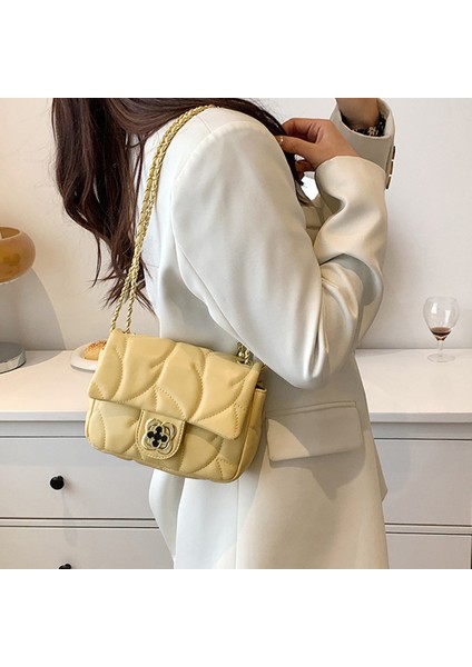 Kapitone Tasarım El Çantaları: Küçük Crossbody Clutch (Yurt Dışından)