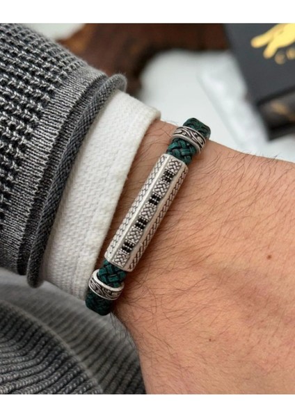 Erkek Bileklik - Taşlı Desenli Kare Model Erkek Çelik Bileklik