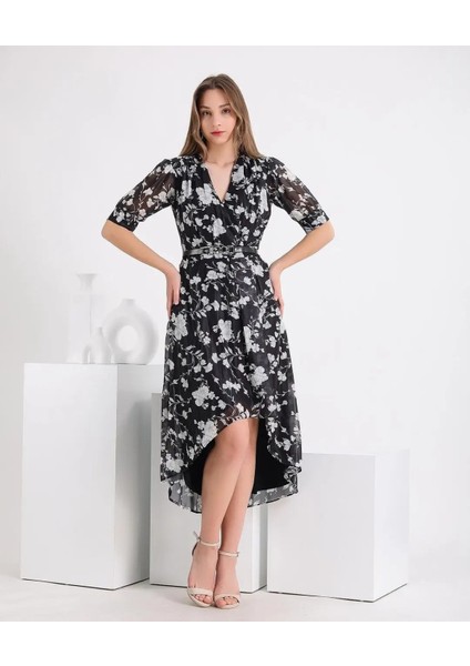 Siyah Beyaz Çiçekli Kruvaze Yaka Kısa Kollu Asimetrik Şifon Kemerli Elbise