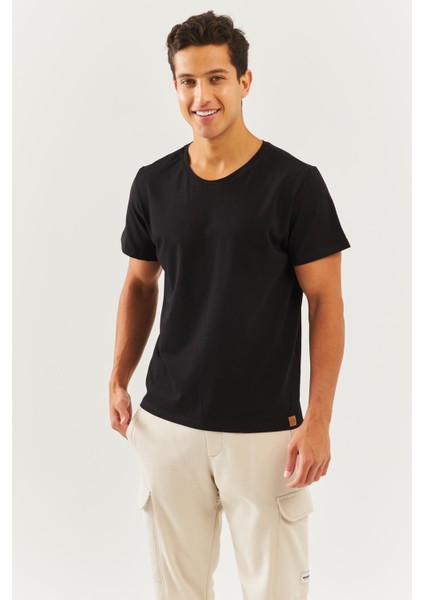 Siyah Oversize RahatPamuklu Penye Bisiklet Yaka Kısa Kol Basic T-Shirt Classic Collection