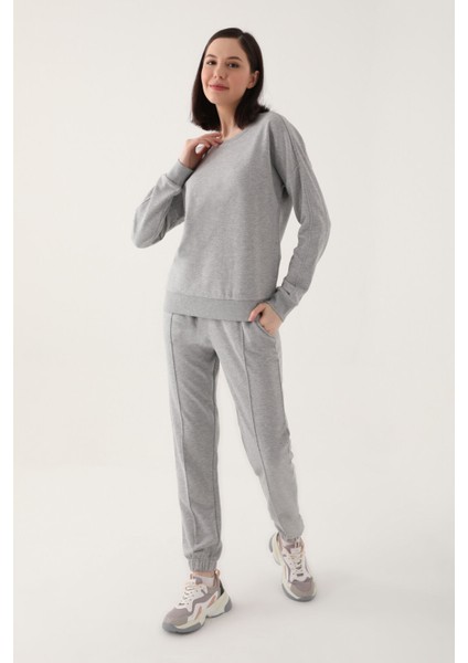 Simple Stylish Gri Kadın Eşofman Takımı
