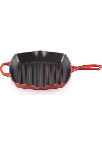 Le Creuset Dökme Demir Saplı Tencere 26 cm + Dökme Demir Izgara Tavası Kare 26 cm