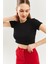 Siyah Kısa Kol Bisiklet Yaka Vücuda Oturan %100 Pamuklu Kaşkorse Esnek Crop Bluz 4