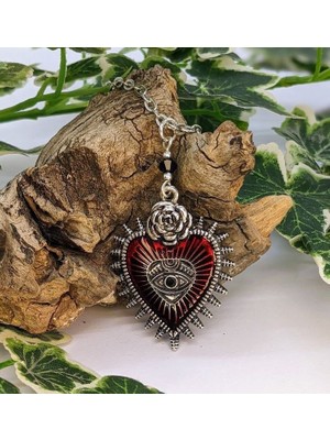 Herşey Nota Rose Eye Of Heart Gotik Kalp Kolye Kırmızı