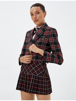 Koton Crop Blazer Ceket Kruvaze Yaka Düğmeli Broş Detaylı