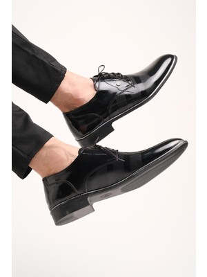 Oksit Falc 101 Rozet Detaylı Siyah Rugan Erkek Klasik Ayakkabı