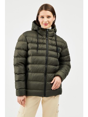 River Club Kadın  Polarlı Su ve Rüzgar Geçirmez Kapüşonlu Kışlık Şişme Mont BM-220