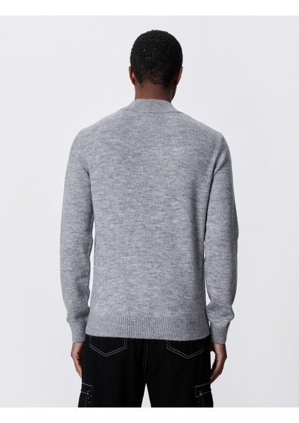 Basic Triko Kazak Yarım Balıkçı Yaka Dar Kesim fırsatları