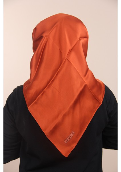 09 Armine Sura Düz Boyalı Eşarp