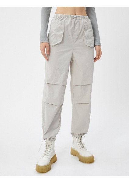 Paraşüt Pantolon Cepli Pamuklu Beli ve Paçaları Lastikli Stoperli modelleri