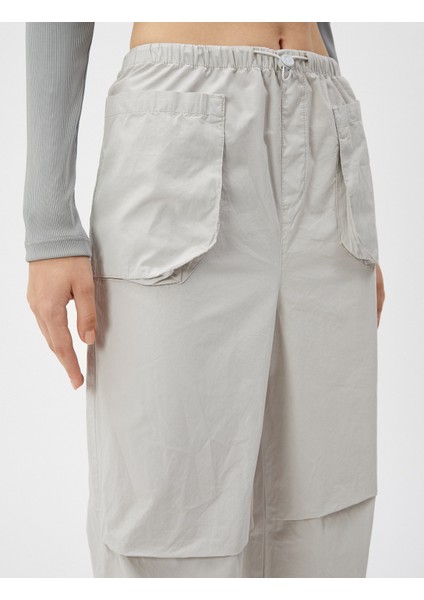 Paraşüt Pantolon Cepli Pamuklu Beli ve Paçaları Lastikli Stoperli indirimleri