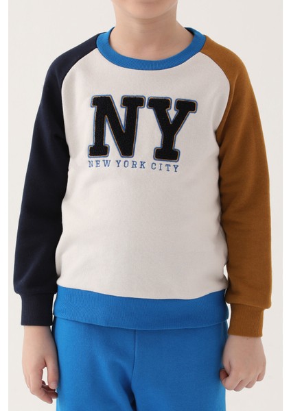 Legends Beyaz Erkek Çocuk Eşofman Takımı fırsatları