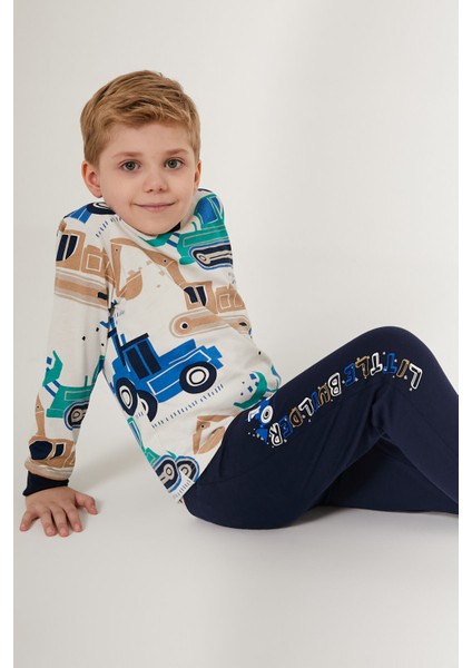 Tractor Beyaz Erkek Çocuk Uzun Kol Pijama Takım modelleri