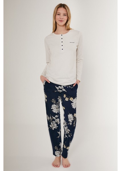 Flowering Beyaz Kadın Uzun Kol Pijama Takım fiyatları