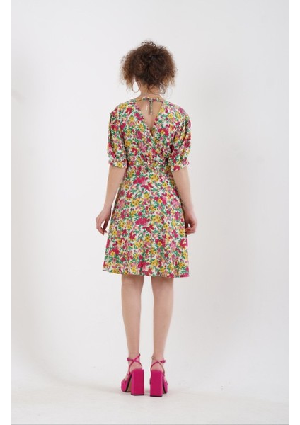 Fuşya Çiçek Desenli Ön Arka V Elbise fırsatları