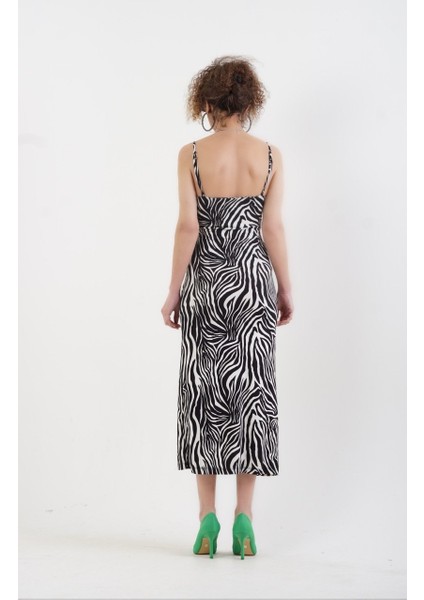 Zebra Desen Askılı Büzgülü Yırtmaçlı Elbise