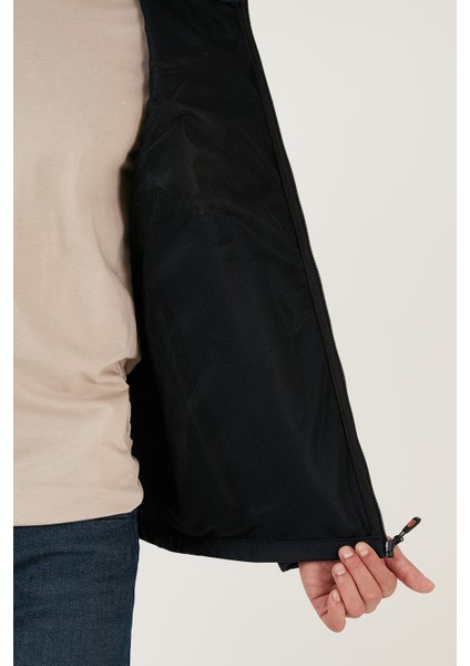 Su İtici Slim Fit Dik Yaka Softshell İnce Mont Erkek MONT 649003 indirimleri