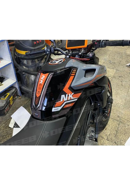 250 Nk 2023 Uyumlu Deeb Model x Tank Pad Set Kırmızı fiyatları