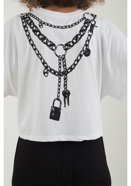 Kolye Baskılı Crop Tshirt indirimleri