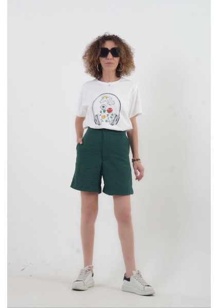 Ekru Taşlı Çiçek ve Kulaklık Baskılı Tshirt fırsatları