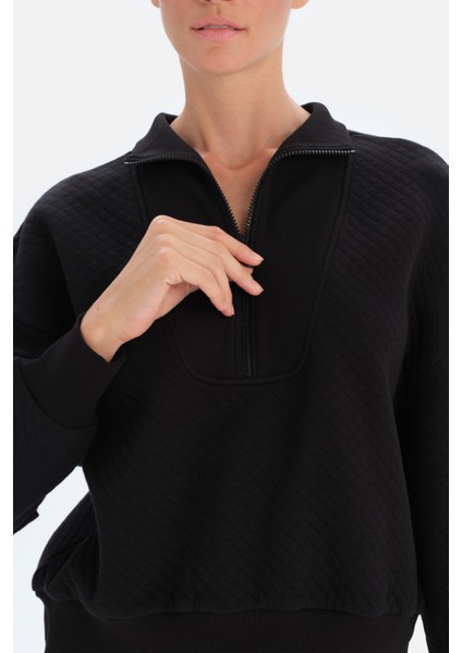 Siyah Kadın Fermuar Yaka Kapitone Sweatshırt fırsatları