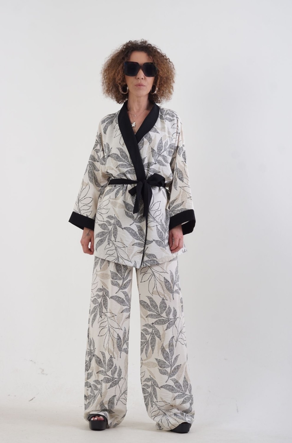 Zelish My Sister Yaka Garnili Yaprak Desenli Kimono görsel 3