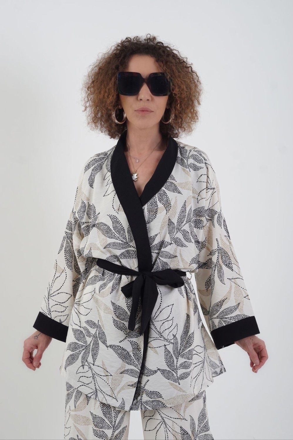 Zelish My Sister Yaka Garnili Yaprak Desenli Kimono