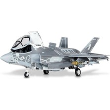 Academy 12569 1/72 F-35 B Lightningh Iı VMFA-121 (Yeşil Şövalyeler) Savaş Uçağı Demonte Plastik Maketi