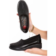 Artı Artı Ayakkabı ARTI ARTI Kadın Siyah Bağcıksız Ortopedik Ayakkabı Poliüretan Düz Taban Malzeme