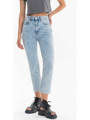 Its Basic Kadın Snow Kot Rengi Yırtık Detaylı Mom Fit Denim Pantolon