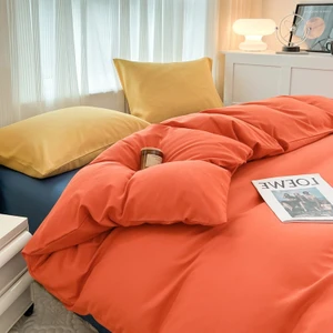 Öğrenci Odasında Üç Parça Yatak Ayarlandı. (Yurt Dışından)