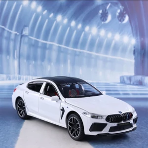 Bmw M8 1:24 Metal Model Maket Araba