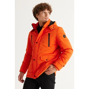 Altınyıldız Classics Erkek Turuncu Standart Fit Normal Kesim Dik Yaka Soğuk Geçirmez Outdoor Kaban