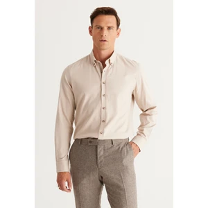 ALTINYILDIZ CLASSICS Erkek Bej Slim Fit Dar Kesim Düğmeli Yaka Pamuklu Gabardin Gömlek