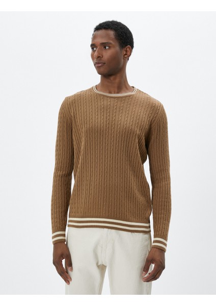 Basic Triko Kazak Bisiklet Yaka Örgü Motifli Biyeli modelleri