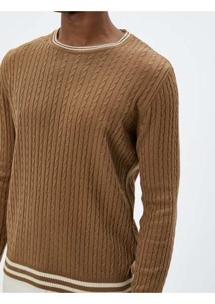 Basic Triko Kazak Bisiklet Yaka Örgü Motifli Biyeli indirimleri