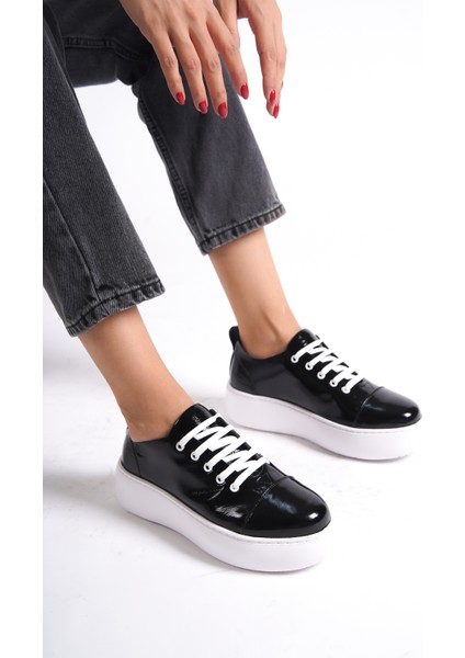 MB6304-RS Kadın Kalın Taban Rugan Siyah Sneaker & Spor Ayakkabı