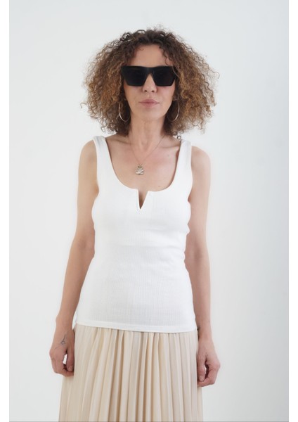 Ekru V Demirli Atlet modelleri