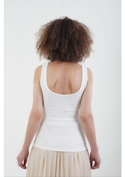 Ekru V Demirli Atlet fırsatları