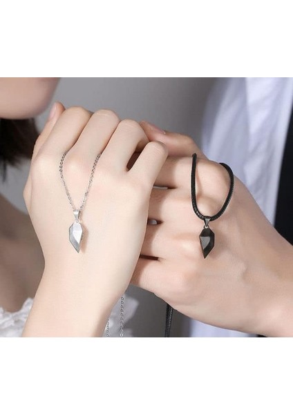 Eşleşen Çiftler Kolye Ilk Kalp, Best Friend Kolye Çiftler Için Manyetik Kalp Kolye Hediyeler Kız Arkadaşı Erkek Arkadaşı Için Sevgililer Günü Hediyeleri (Yurt Dışından)