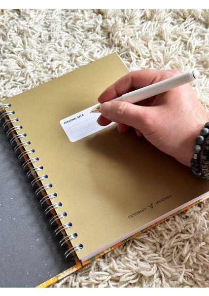Spiralli Defter Sert Kapak 192 Sayfa 96 Yaprak 17X24 cm 90GR. Noktalı