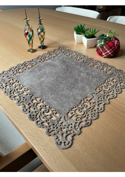 Koyu Bej (Taş Rengi) Süet Kumaş Kare Amerikan Servis Takımı Supla 6'Lı 35 x 35 cm
