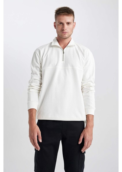 Relax Fit Dik Yaka Sweatshirt Y2055AZ23AU modelleri