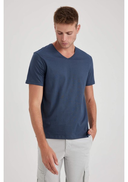 Slim Fit V Yaka Tişört B0646AXNS modelleri