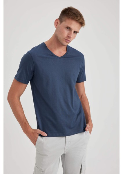 Slim Fit V Yaka Tişört B0646AXNS fırsatları