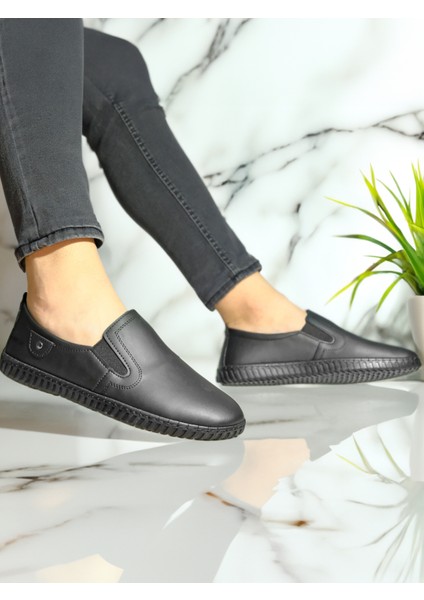 Erkek Siyah Suni Düz Deri Bacıksız Günlük Spor Çarık Ayakkabı fiyatları