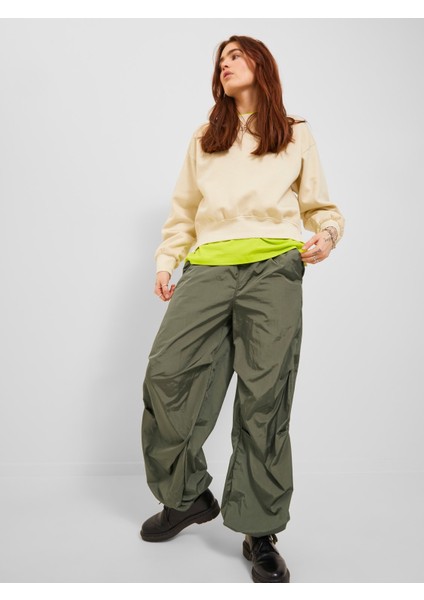 Bayan Paçası Ayarlanabilir Bol Rahat Paraşüt Pantolon 12241140 fiyatları