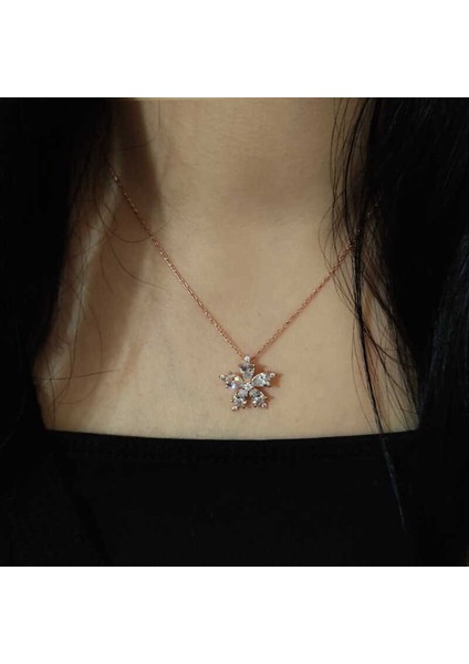Gümüş Rose Beyaz Kamelya Çiçeği Kolye fiyatları
