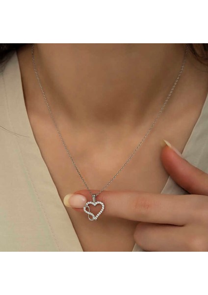 Gümüş Kalpli Sonsuzluk Bayan Kolye indirimleri