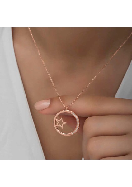 Gümüş Rose Yıldız Detaylı Halka Kadın Kolye